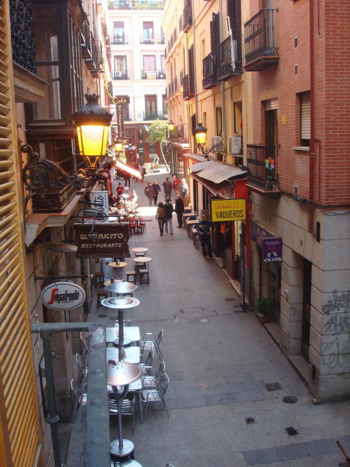 Apartamentos Puerta Del Sol Madrid Exterior photo